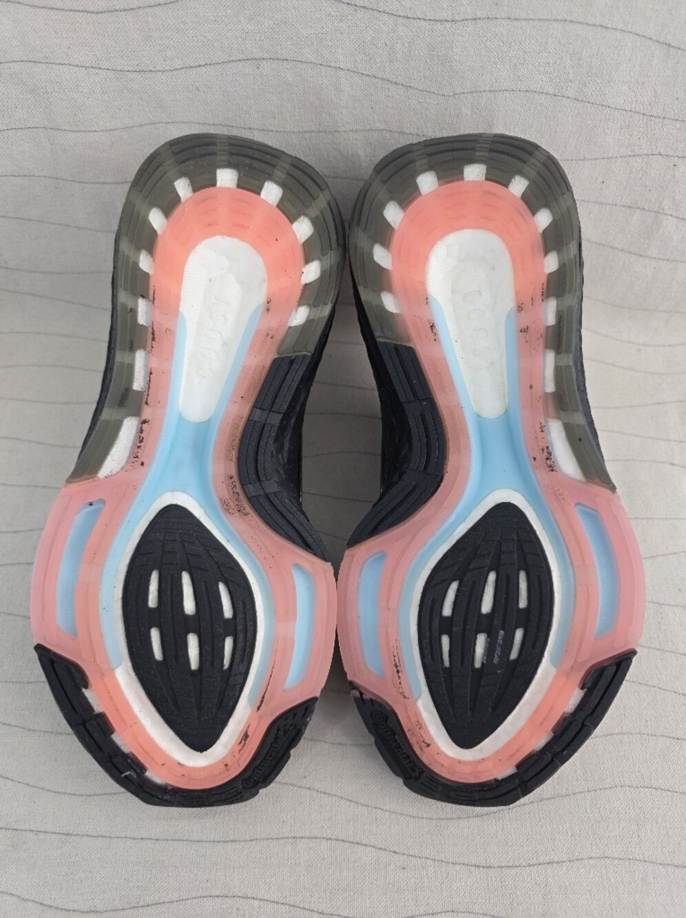 Adidas Womens UltraBoost 22 Black Pink Running Shoes Sneakers GX5928 Size 7.5 - Picture 9 of 12
